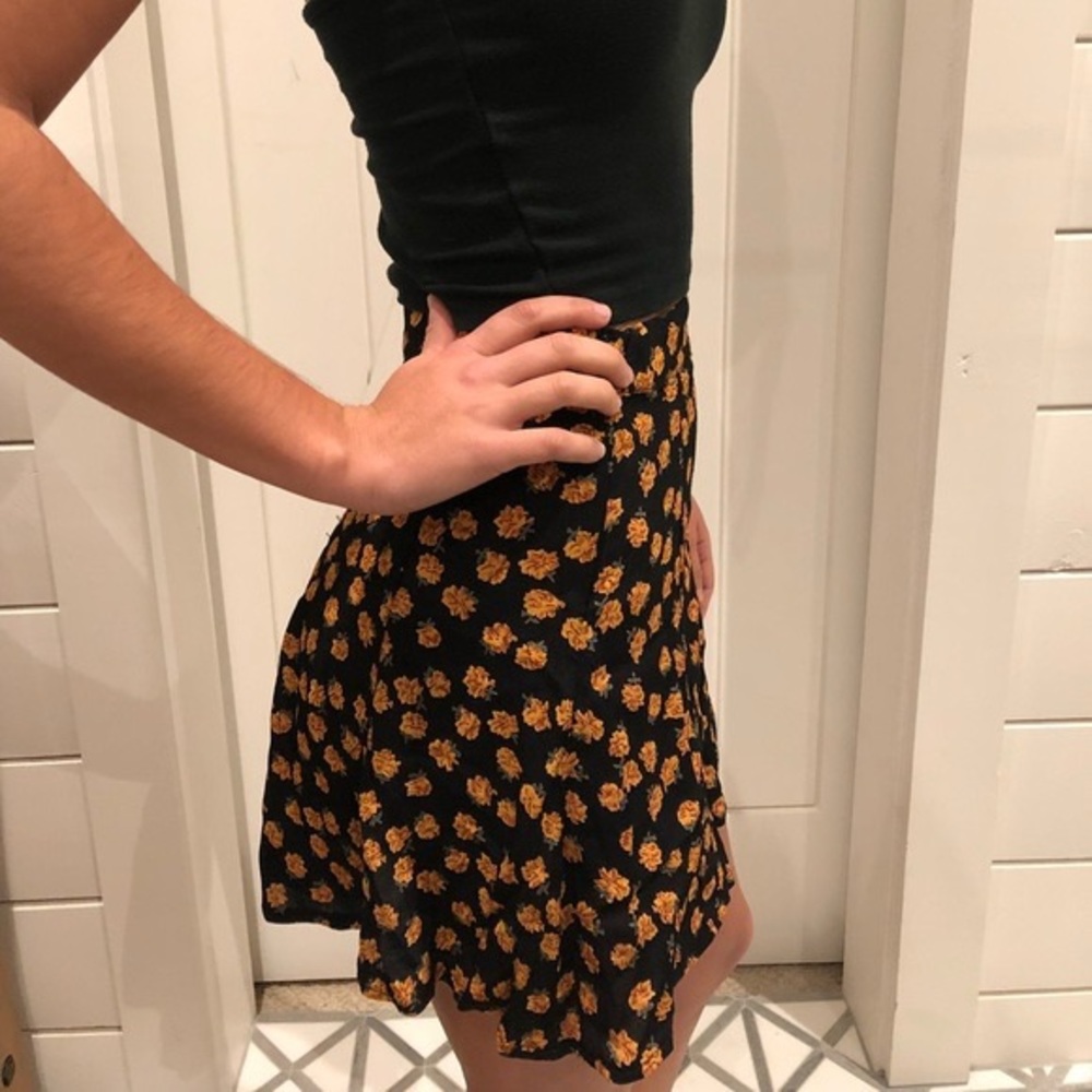 Brandy Melville skirt